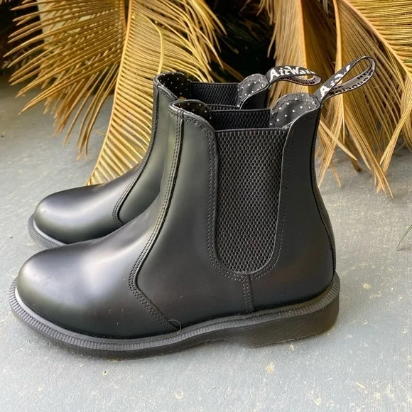 DR MARTENS Flora Womens Smooth Leather Chelsea Boots in size 6 - Picture 5 of 10